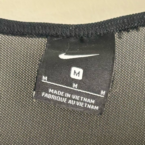 Nike Pro Women's Cropped Sheer Black Mesh Tank Top.  Perfect for Summer.  Medium - Picture 12 of 16